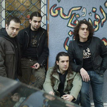 Μακρινά Ξαδέρφια: Συνέντευξη